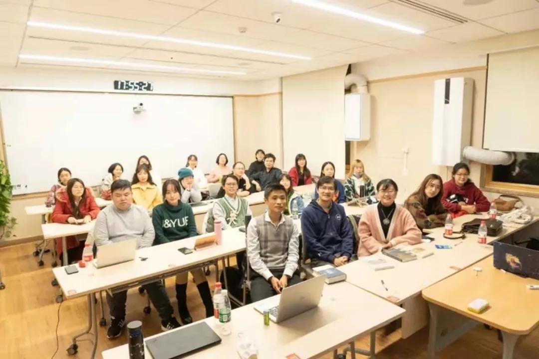 彩云小梦自动续写链接：全方位解析与使用攻略，解决续写需求与常见问题