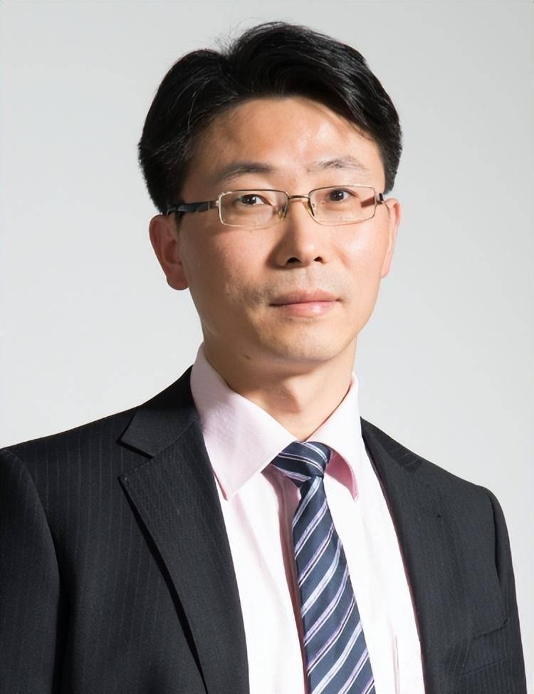 智能AI驱动的大数据分析与应用探索